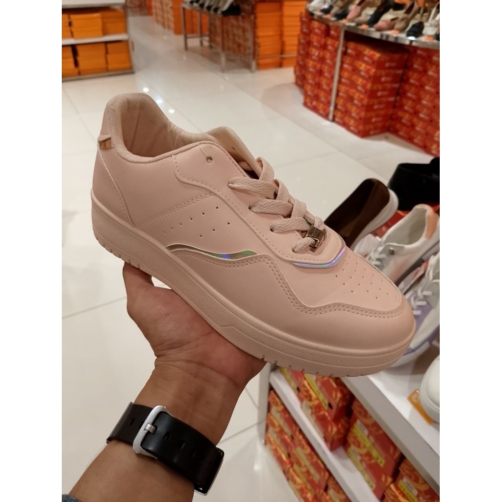 Triset Sepatu Sneaker Wanita