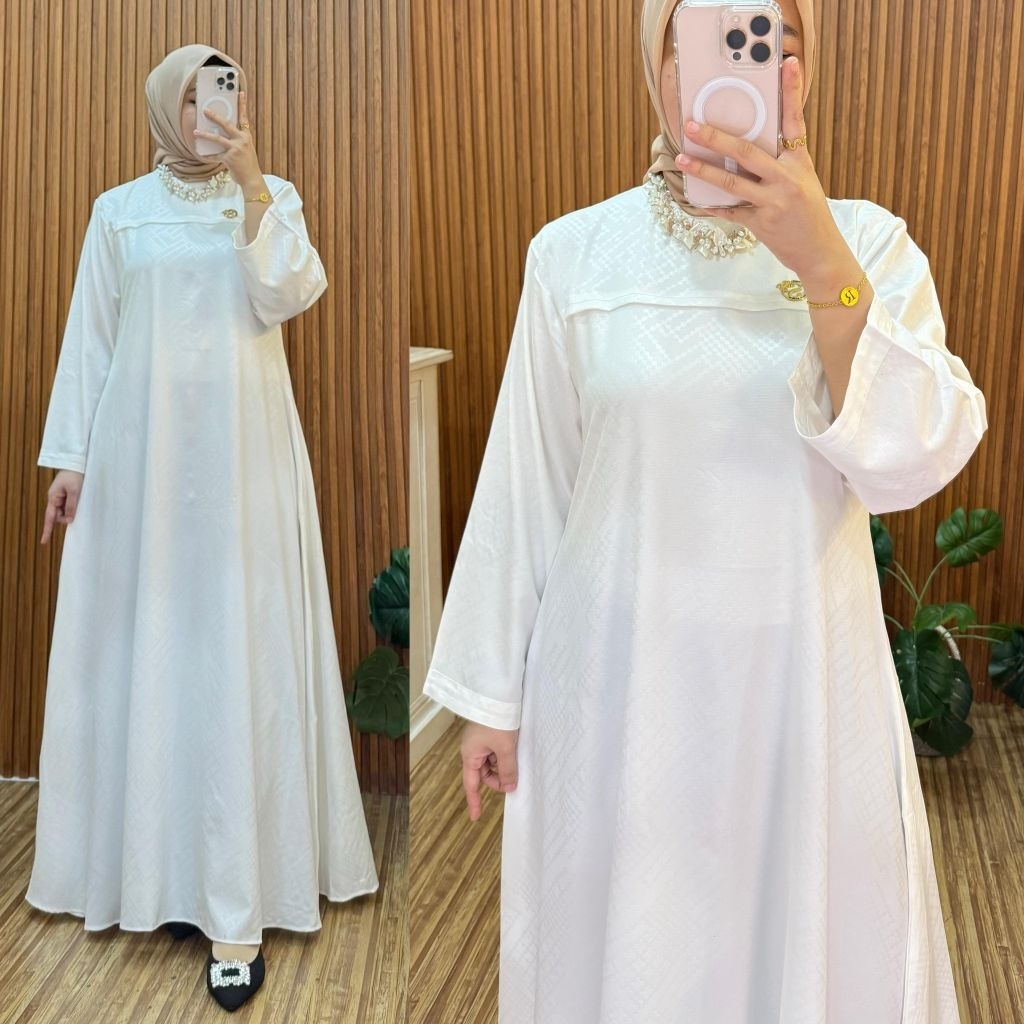 WHITE DRESS//BY FRILLA//LILIE COLLECTION