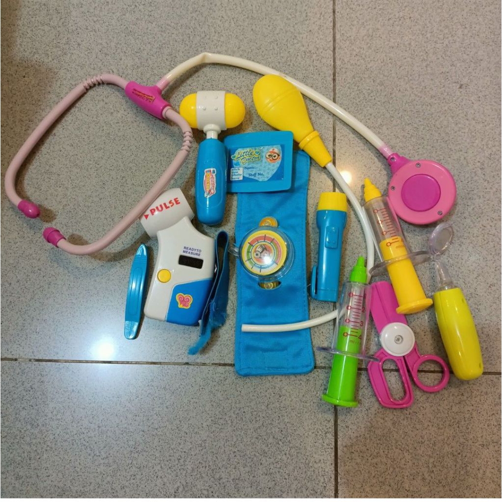 Mainan edukasi anak bermain peran dokter bahan plastik PRELOVED