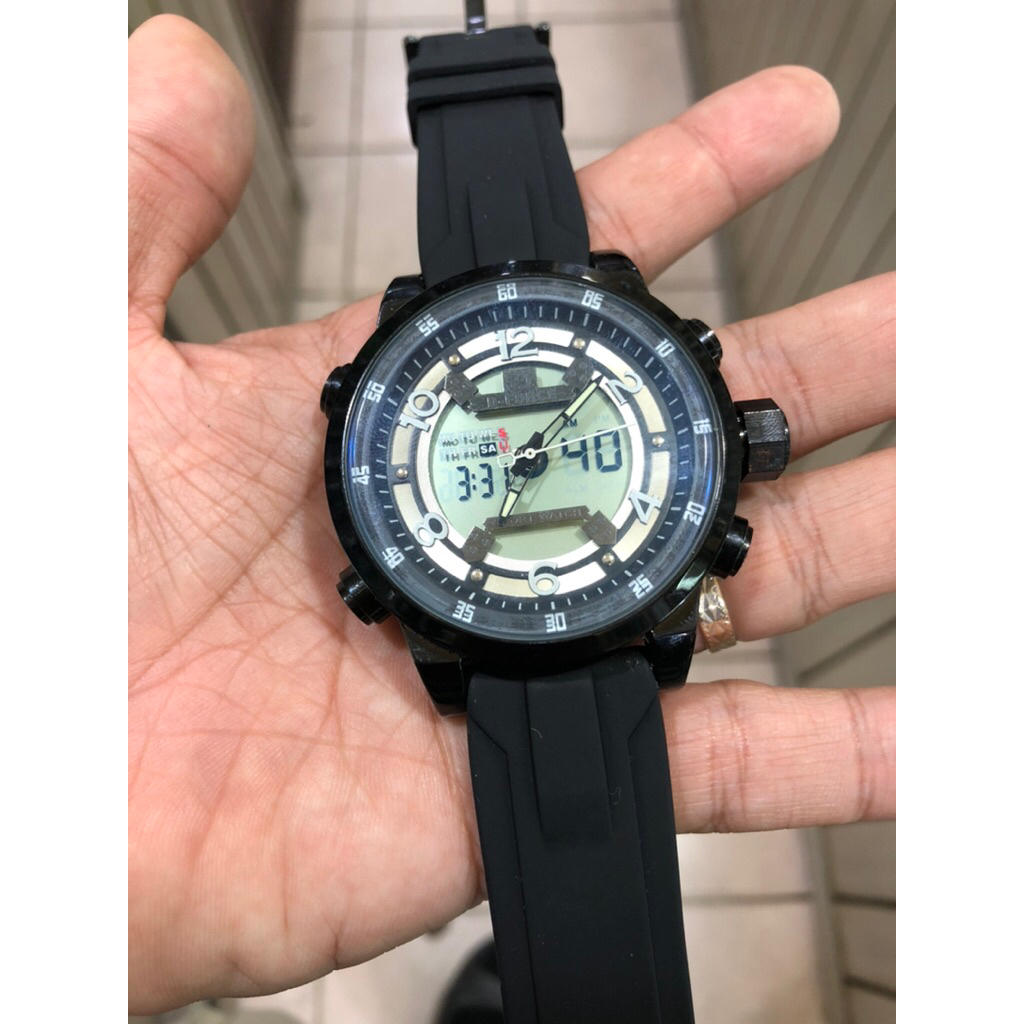 jam tangan pria sporty  dual time the force water is is analog digital-lapar Jam tangan pria seperti