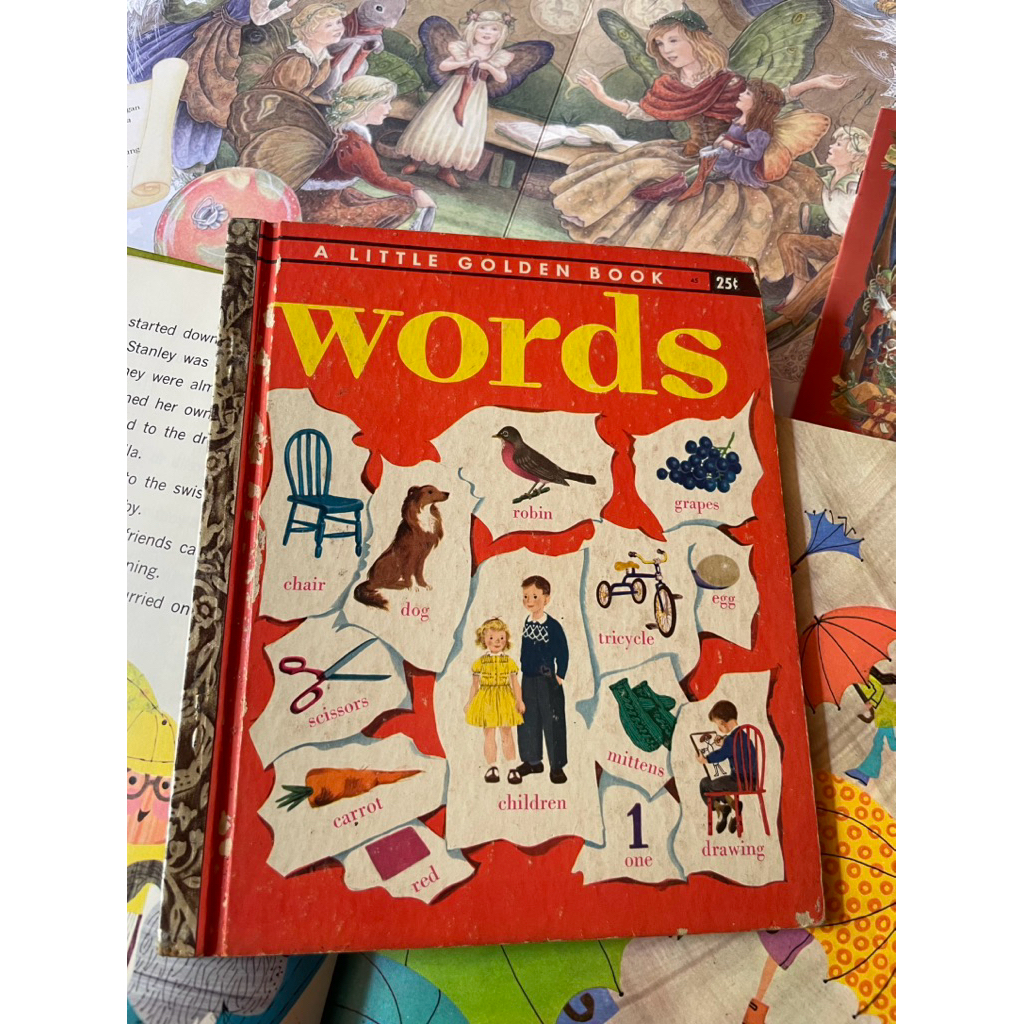 Buku lawas A Little Golden Book -Words