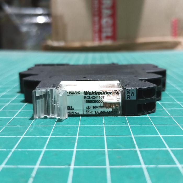Relay WEIDMULLER RCL424110T 110V + Socket WEIDMULLER 1123670000 8 Pin