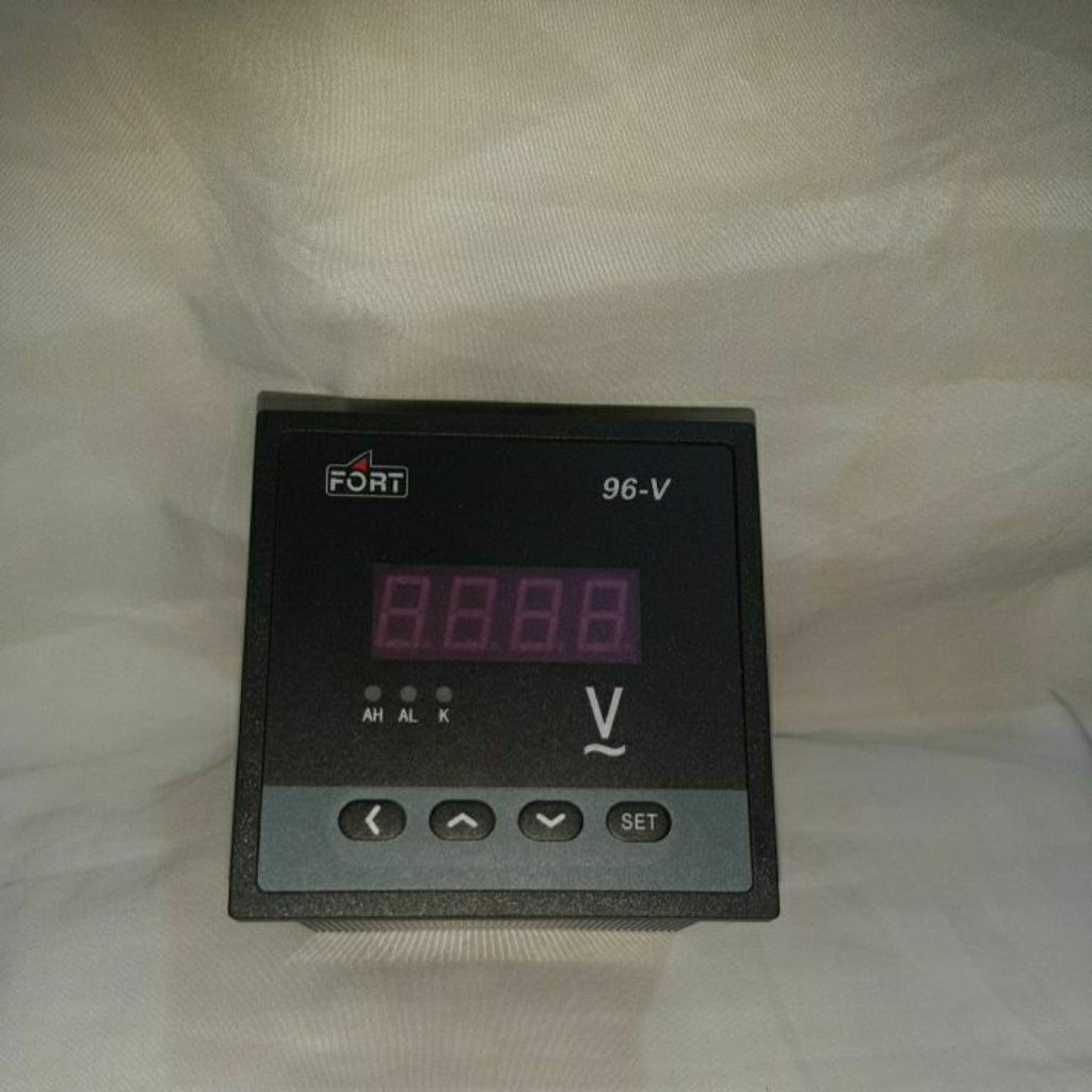 AC Digital Voltmeter AC 500V Fort / Digital Parameter Meter AC 500V Fort