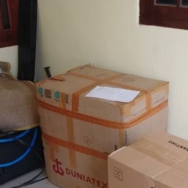 

Paket Kiriman Kilat BB3 - 18000 Isi 3