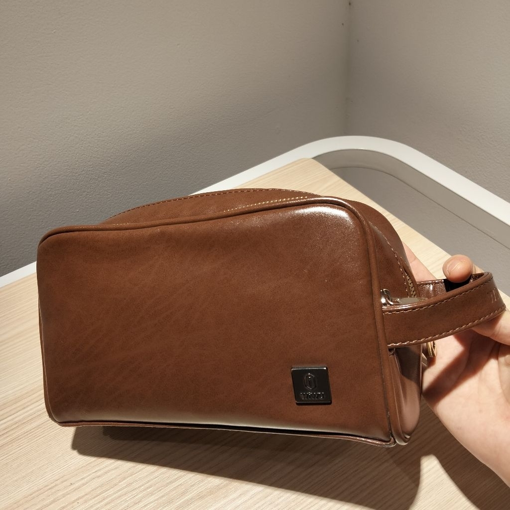 Wiwu metris man travel clutch pouch tas tangan genggam synthetic leather kulit sintetis bekas seken 