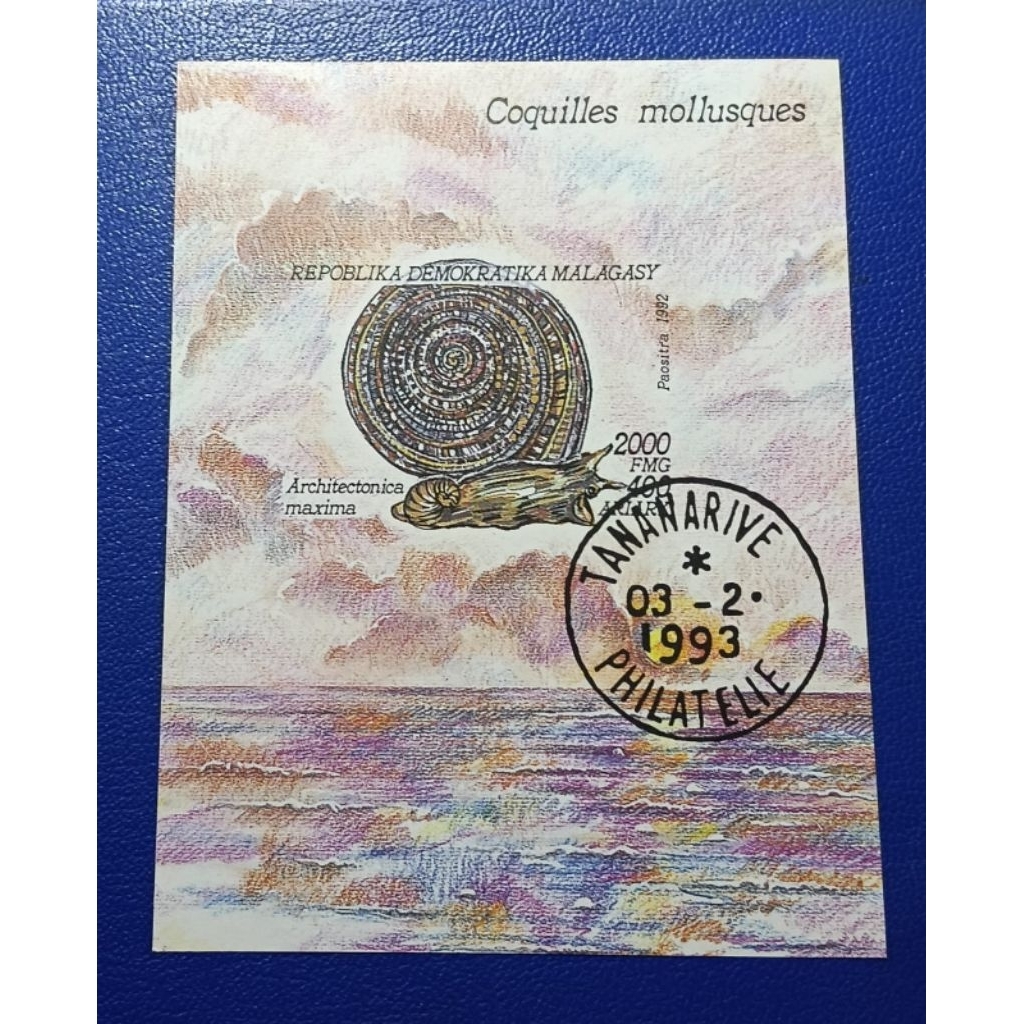 

Ss (Souvenir Sheet) Prangko Lawas LN Demokratika Malagasy