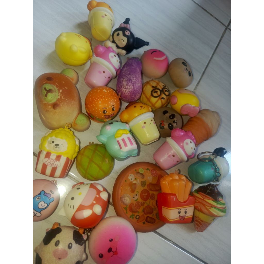 WTS FLASH SALEE TAKE ALL SQUISHY (Preloved)