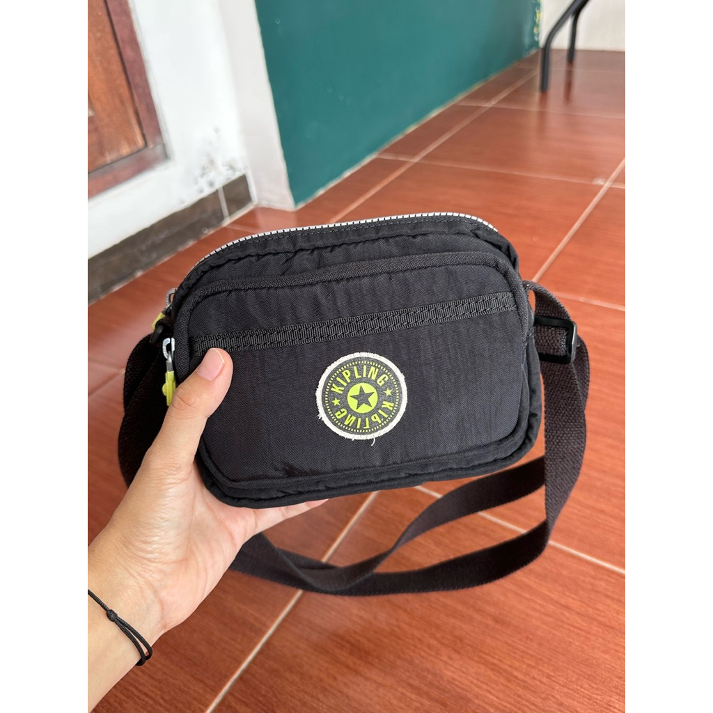 [preloved] TAS KIPLING SISKO HITAM ORIGINAL