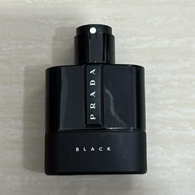 preloved parfum prada black 50ml