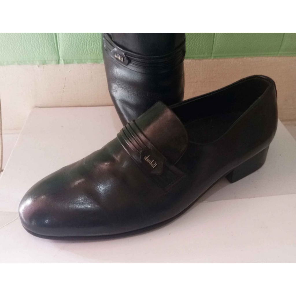 Sepatu kulit Dunhill