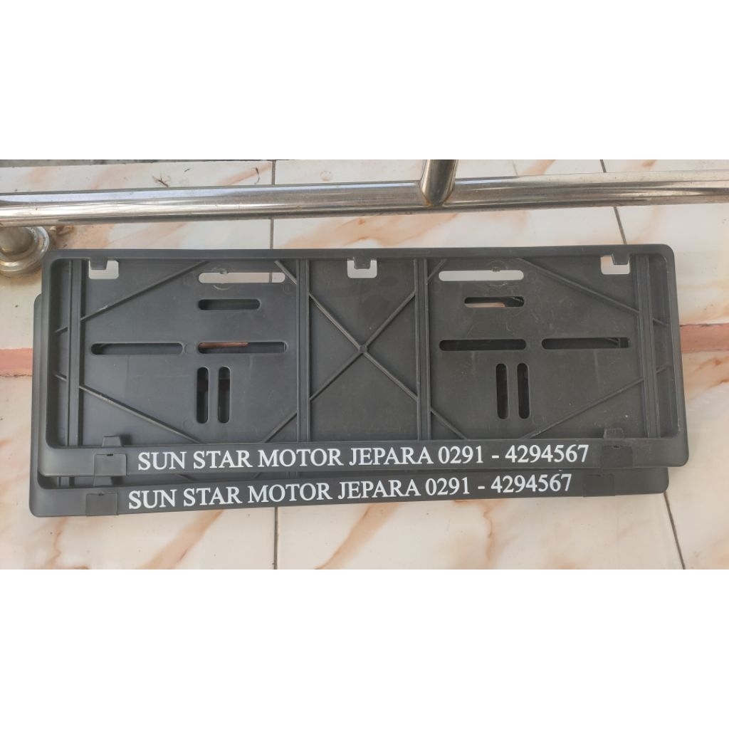 Dudukan Plat Mobil / Tempat Plat Mobil Original Xpander