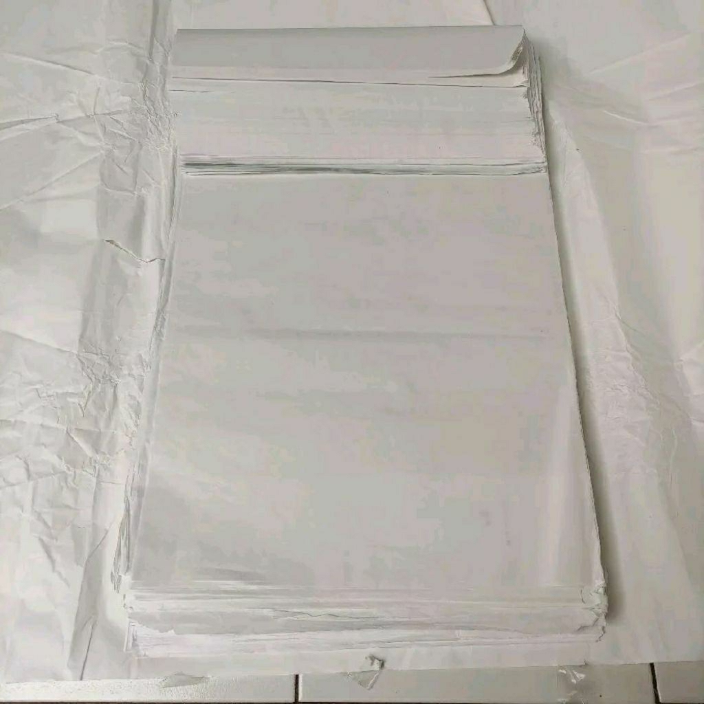 LITHO KERTAS LAYANGAN WARNA PUTIH - KERTAS LAYANGAN TERMURAH ISI 50 LEMBAR UNTUK 100 LAYANGAN.