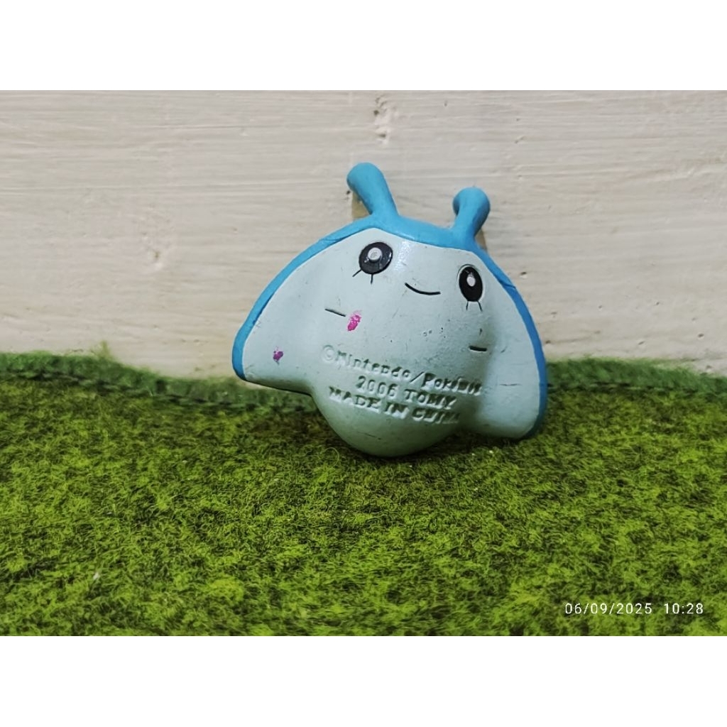 ACTION FIGURE / KOLEKSI / HIASAN POKEMON MANTYKE ORIGINAL TOMY