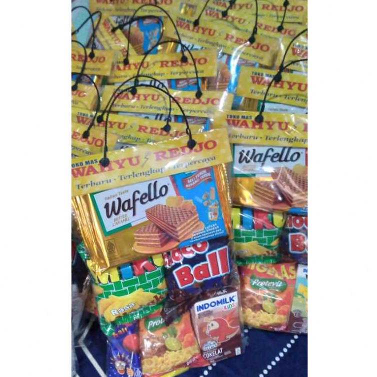 

SNACK ULTAH ANAK FREE LABEL NAMA DAN FOTO / HAMPERS ULTAH / PAKET JAJAN ULTAH ANAK / HADIAH ULANG TAHUN