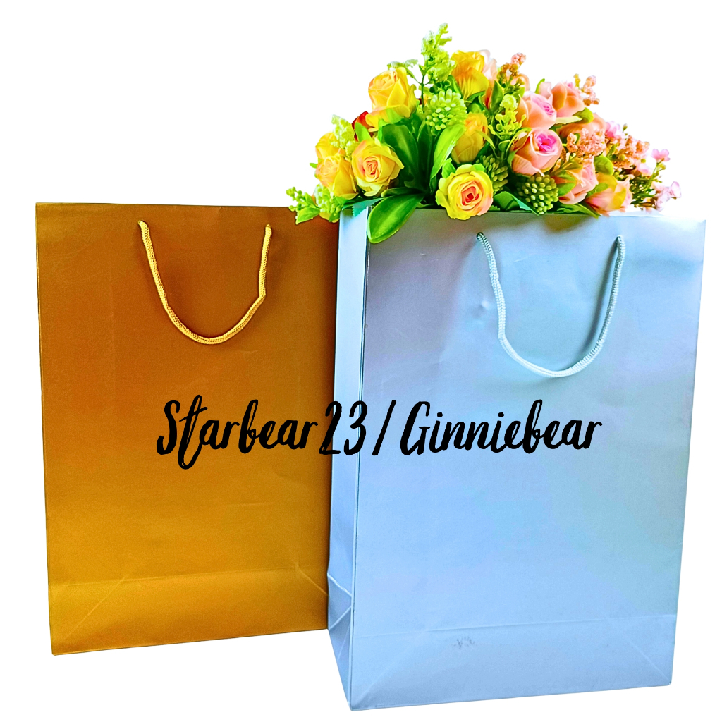 

PAPERBAG/PEMBUNGKUS KADO/TAS KADO POLOS WARNA SILVER DAN GOLD