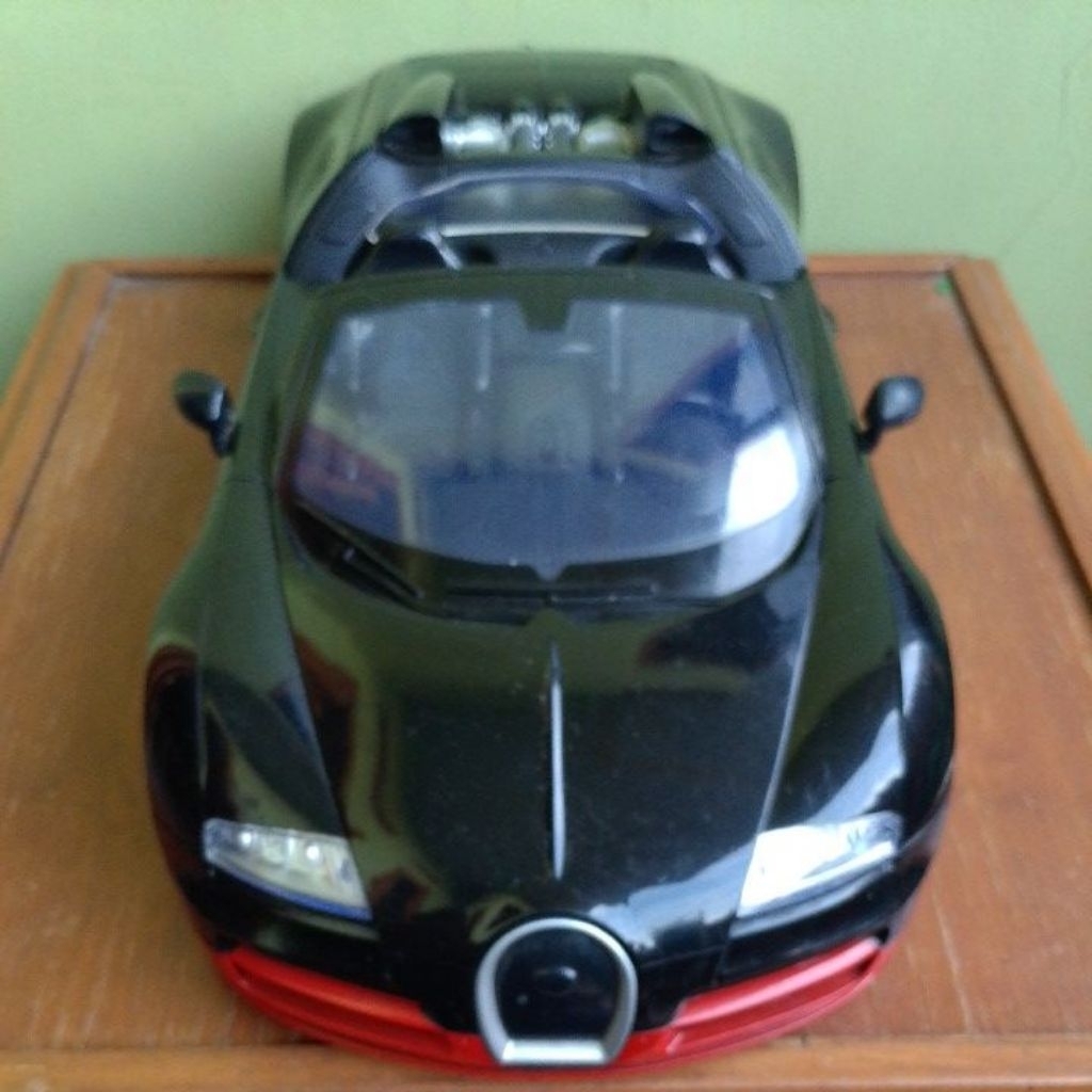 | MOBIL RC | MOBIL RC 1:10 BUGATTI VEYRON GRAND SPORT |