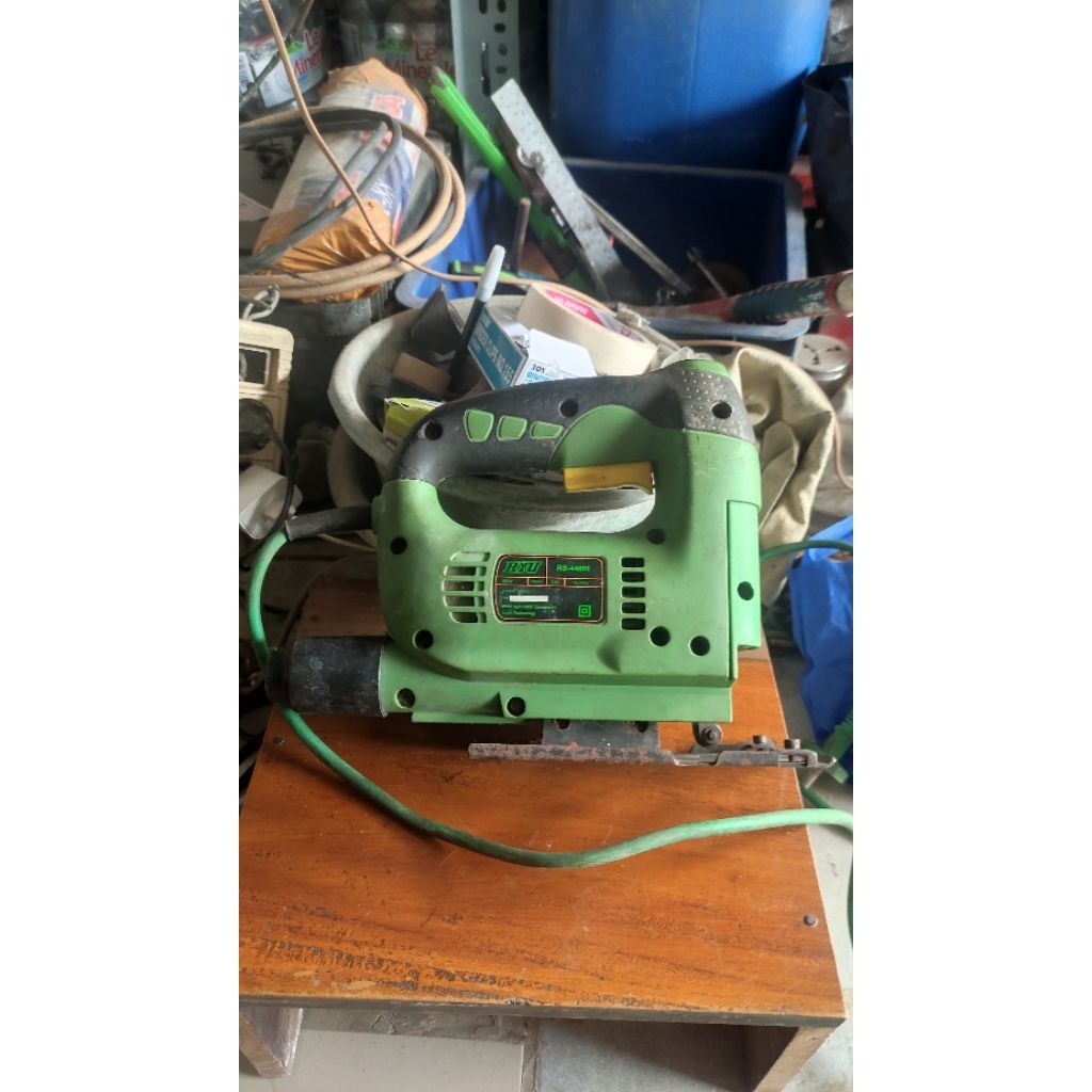 TEKIRO RYU MESIN JIGSAW GERGAJI 550 WATT 6 SPEED