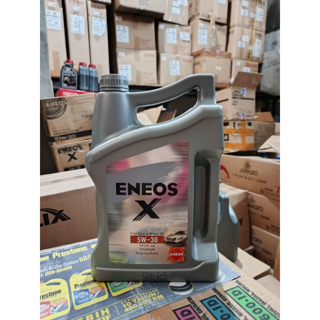 Oli mesin mobil ENEOS TITANIUM SAE 5W-30 API SP -kemasan 4 Liter