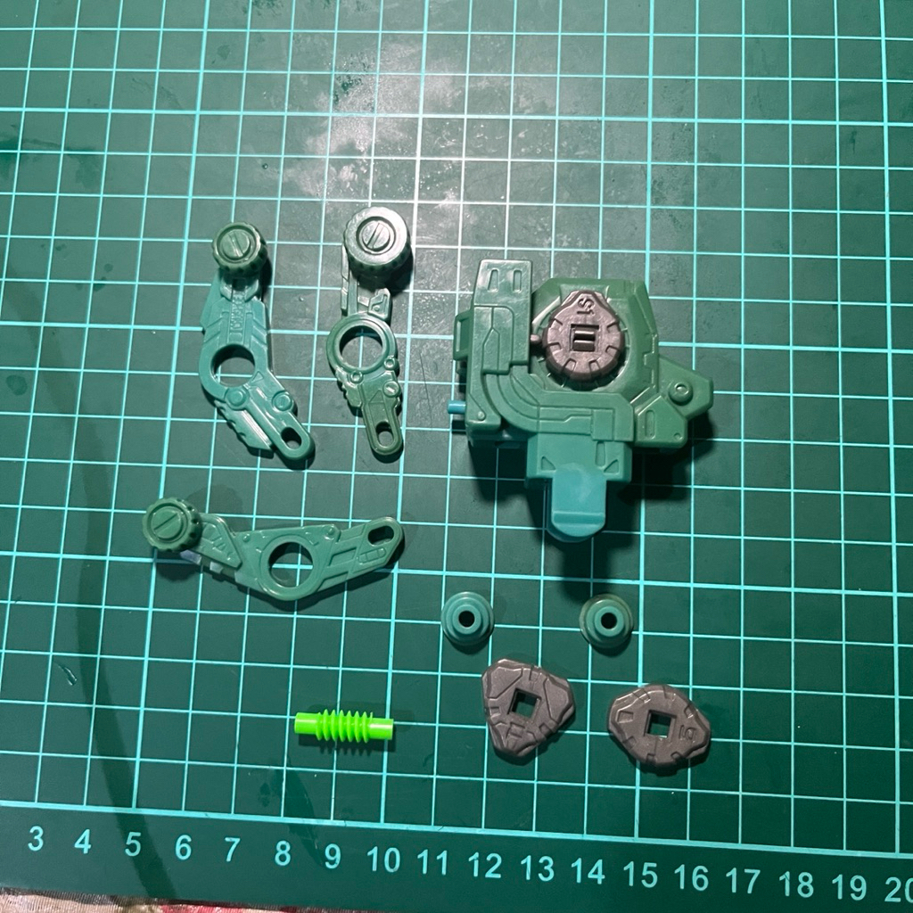 IOD R Hijau bandai Crush gear