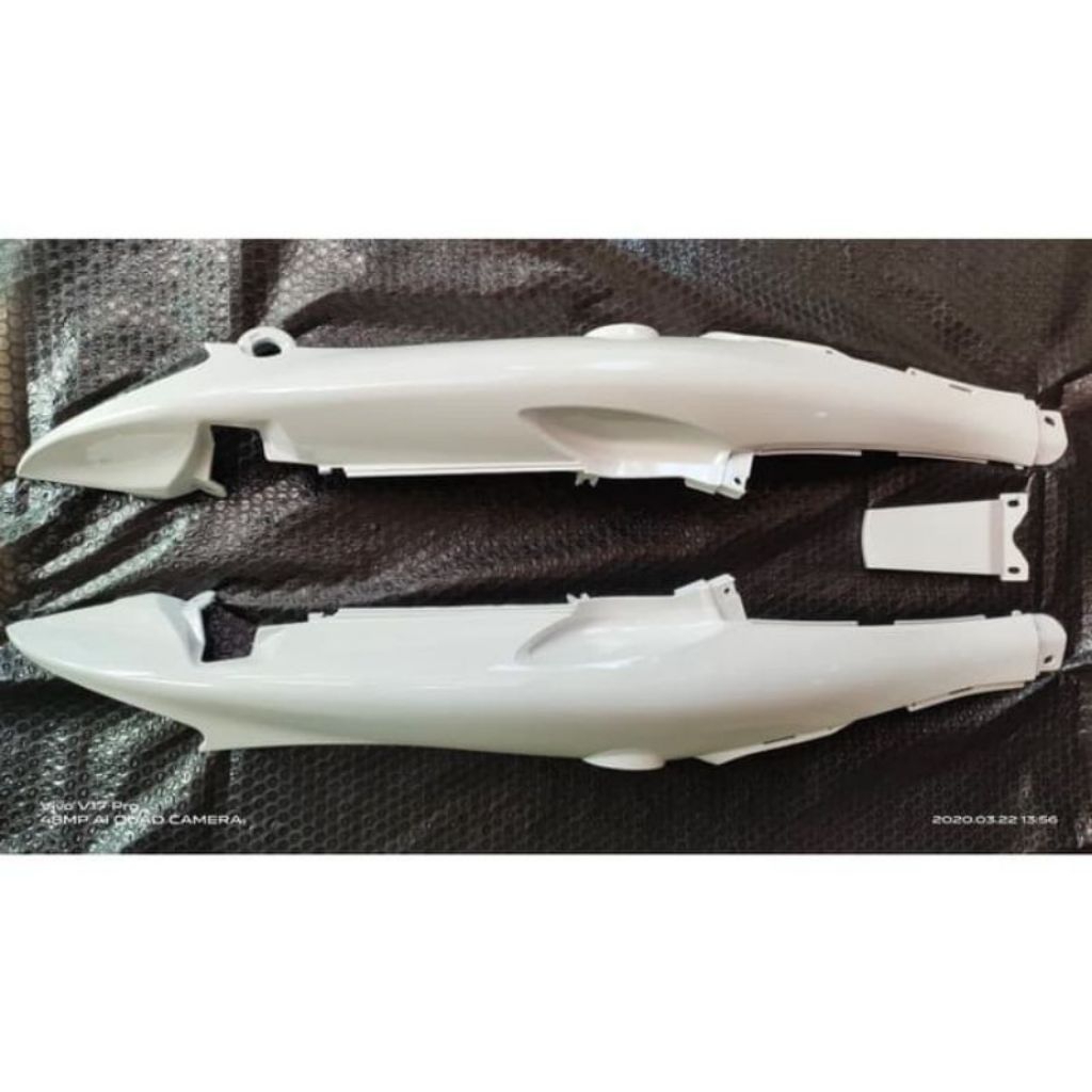TerlarisCover Body Jupiter Z Lama Old 2001-2005 Putih