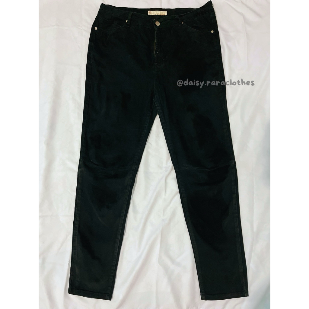 Celana Panjang Jeans Hitam Wanita Triset