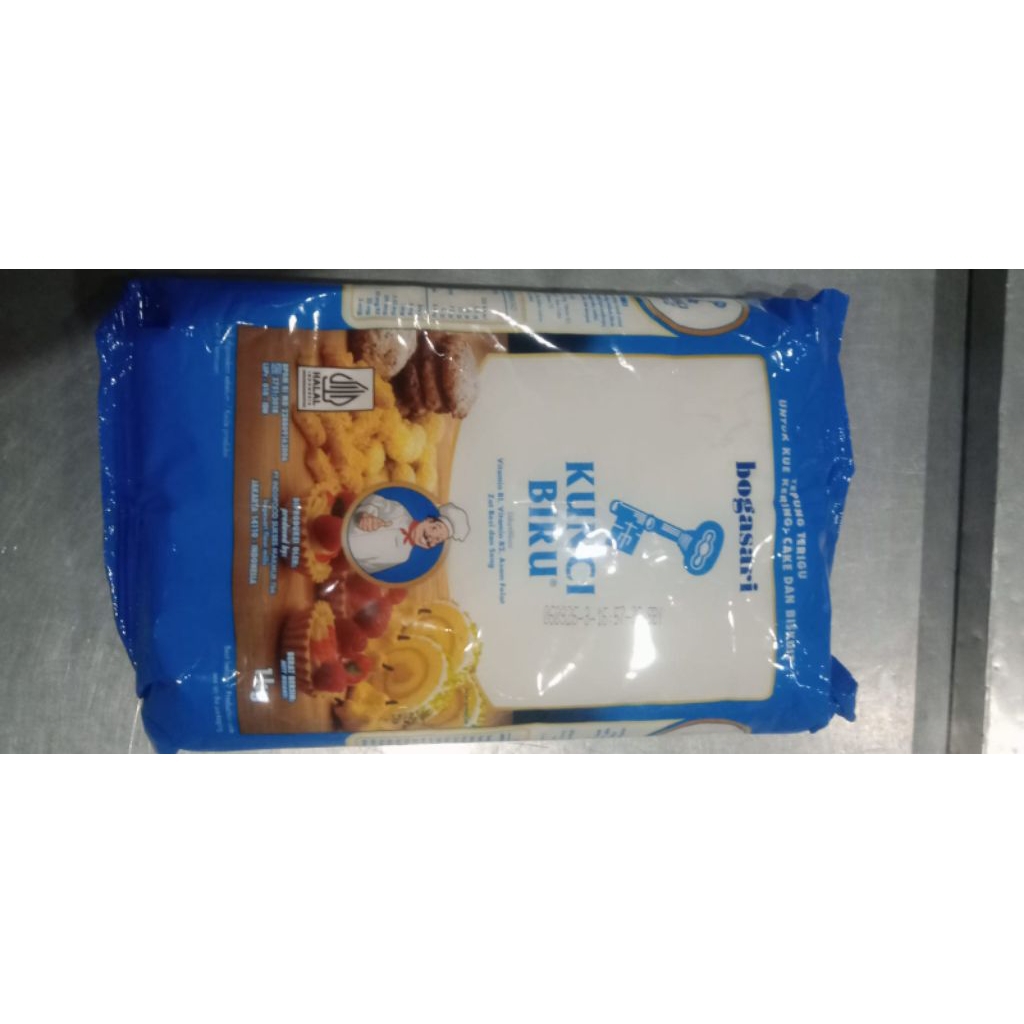 

Bogasari Kunci Biru 1 Kg – Tepung Terigu Protein Rendah untuk Kue & Biskuit