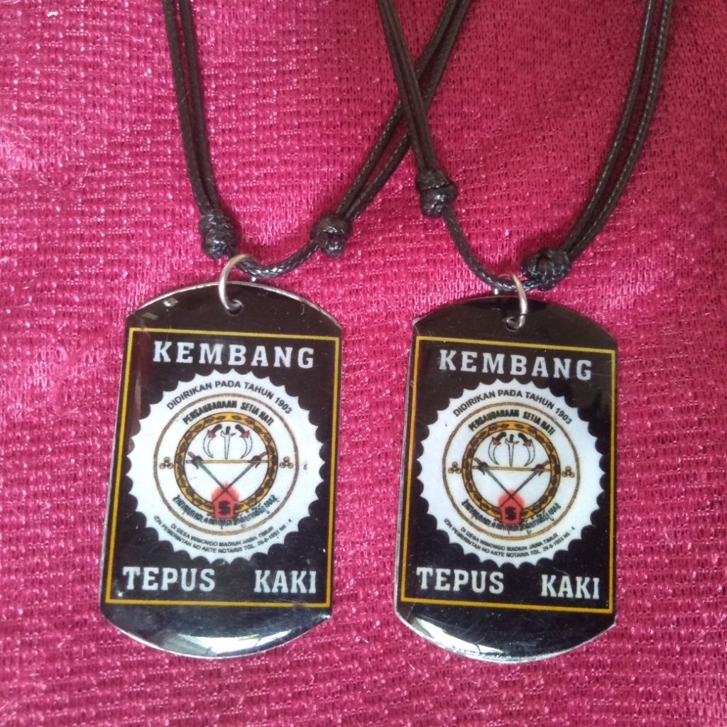 kalung pencak silat kembang tepus kaki