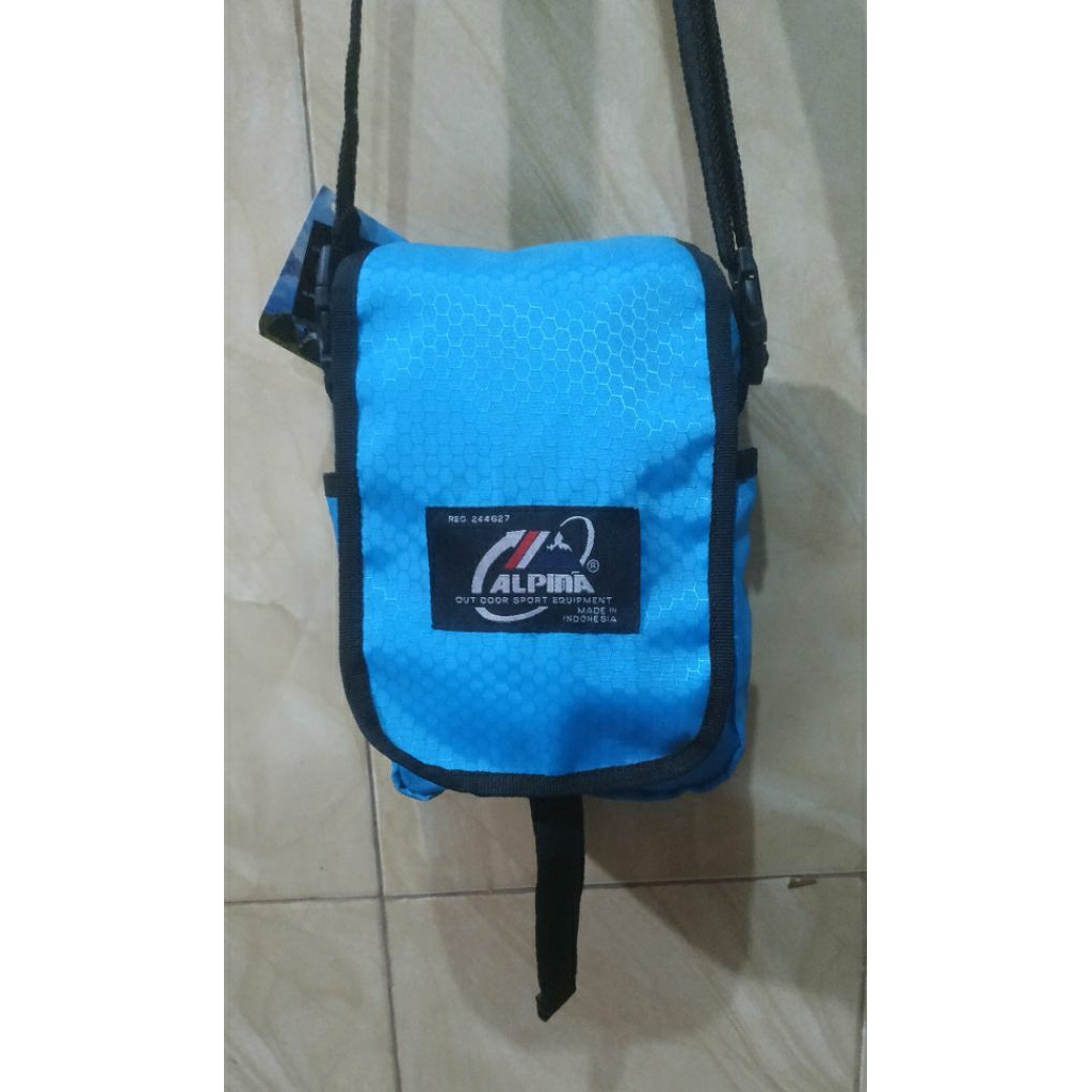 tas selempang Alpina