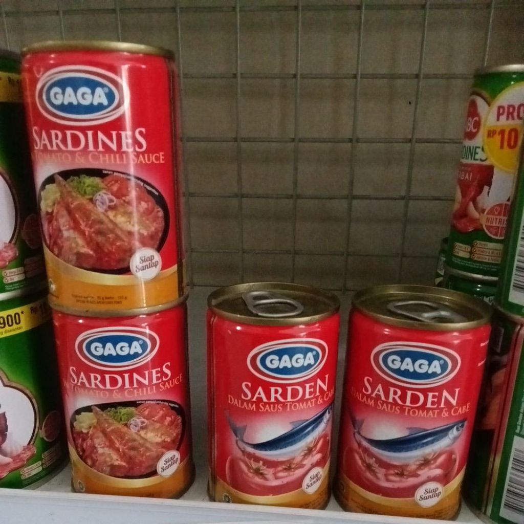 

GAGA SARDINES TOMATO AND CHILI SAUCE