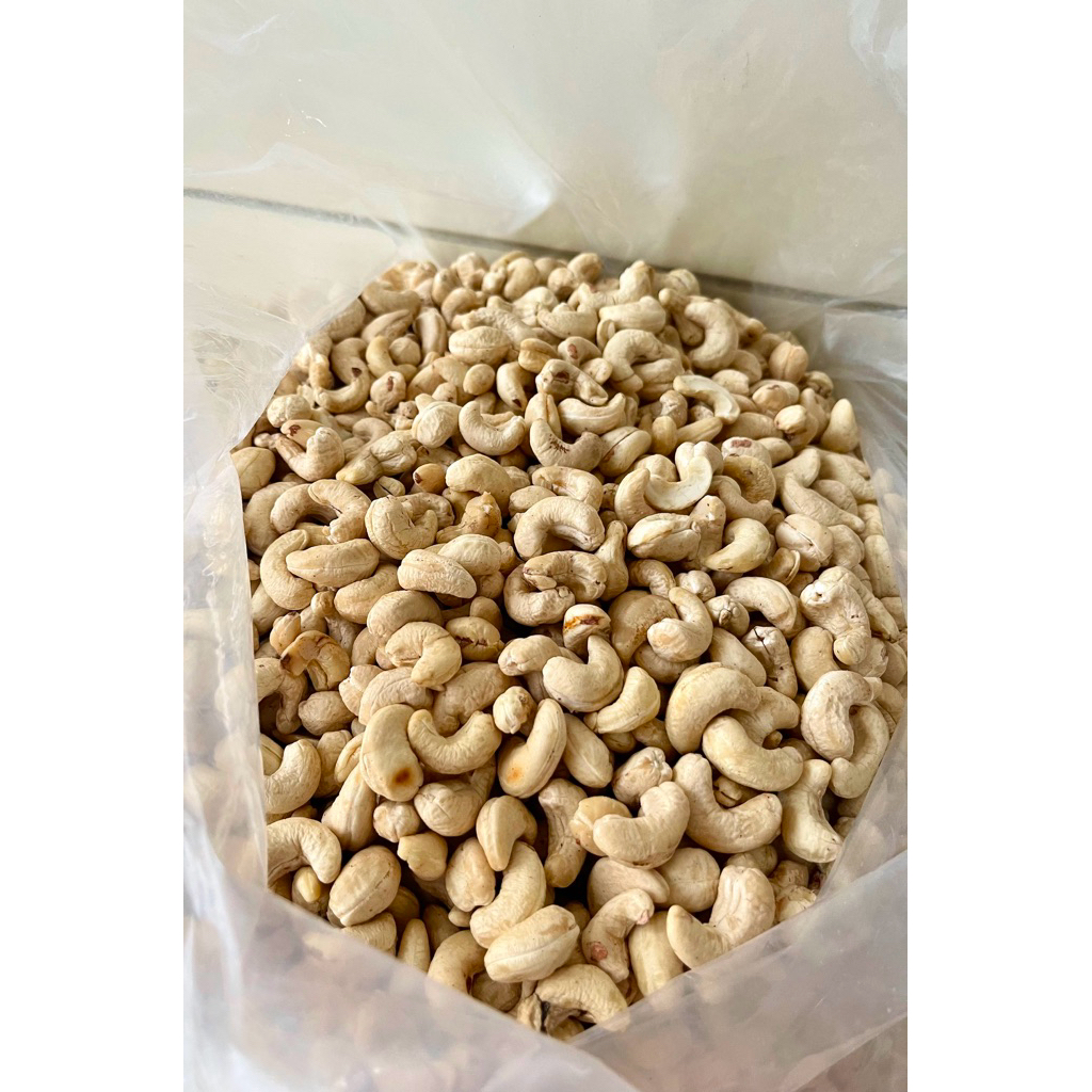 

Kacang Mente Madura Mentah 500 Gram