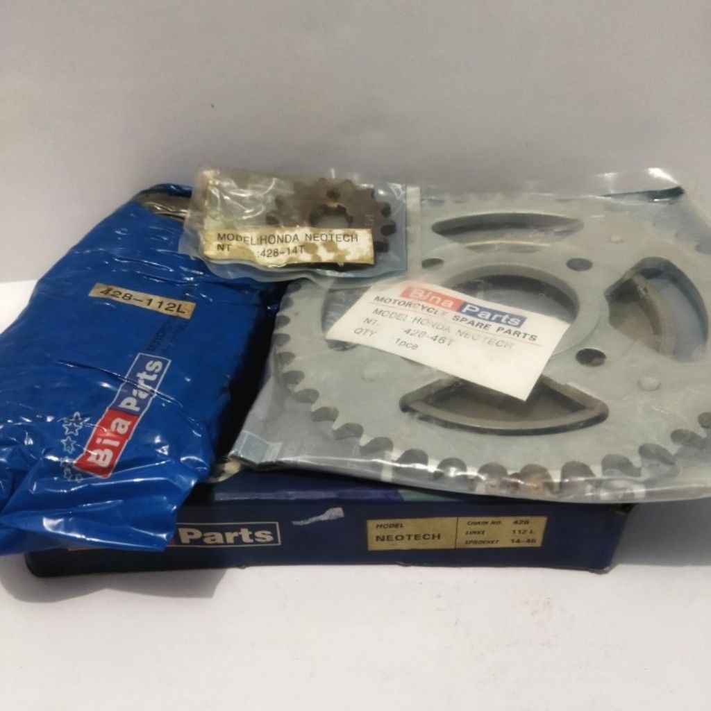 Gear gigi rantai set (gigi tarik depan belakang + rantai tarik) Honda GLPro Neotech, MegaPro merk Bi