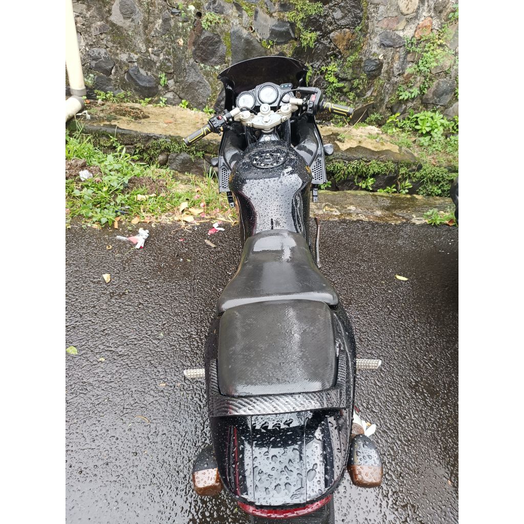 body belakang ninja rr old hitam