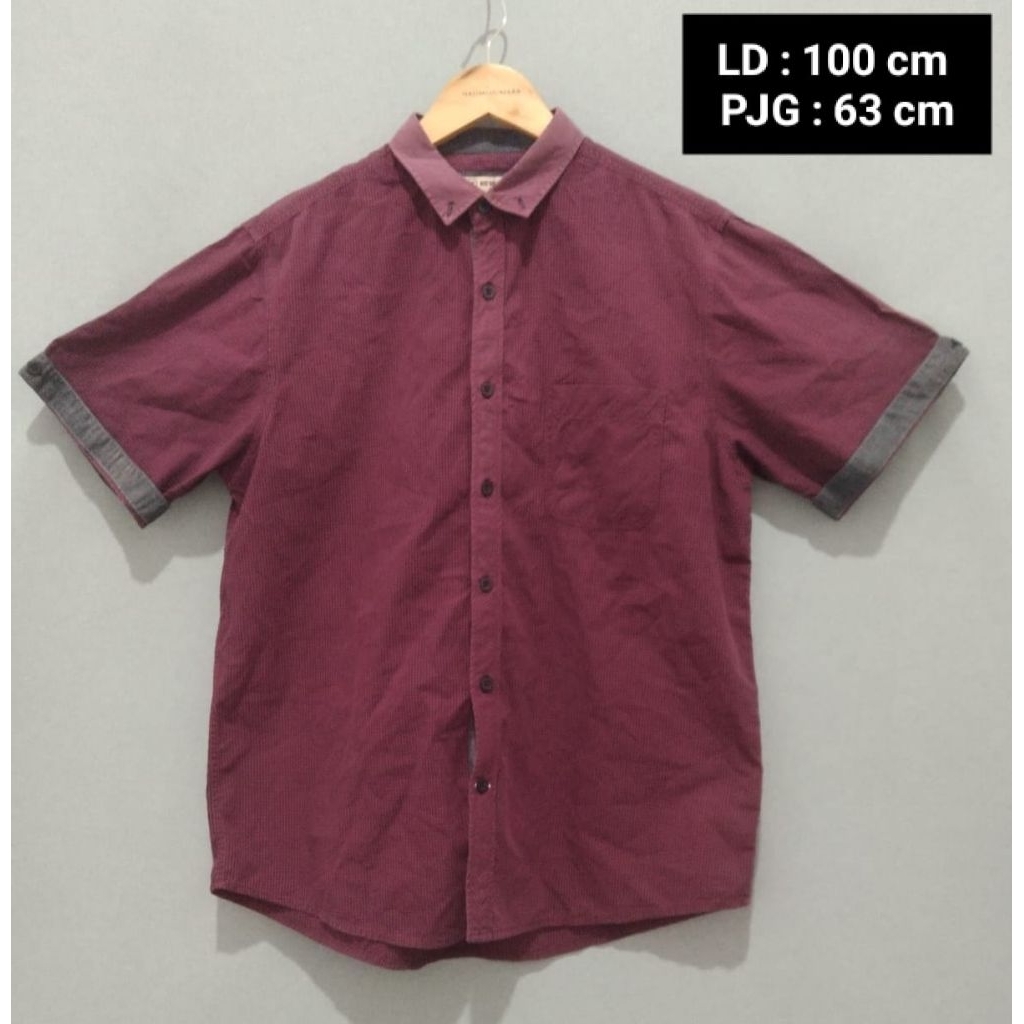 Kemeja Pria Kotak² Merah Lengan Pendek Nevada Preloved