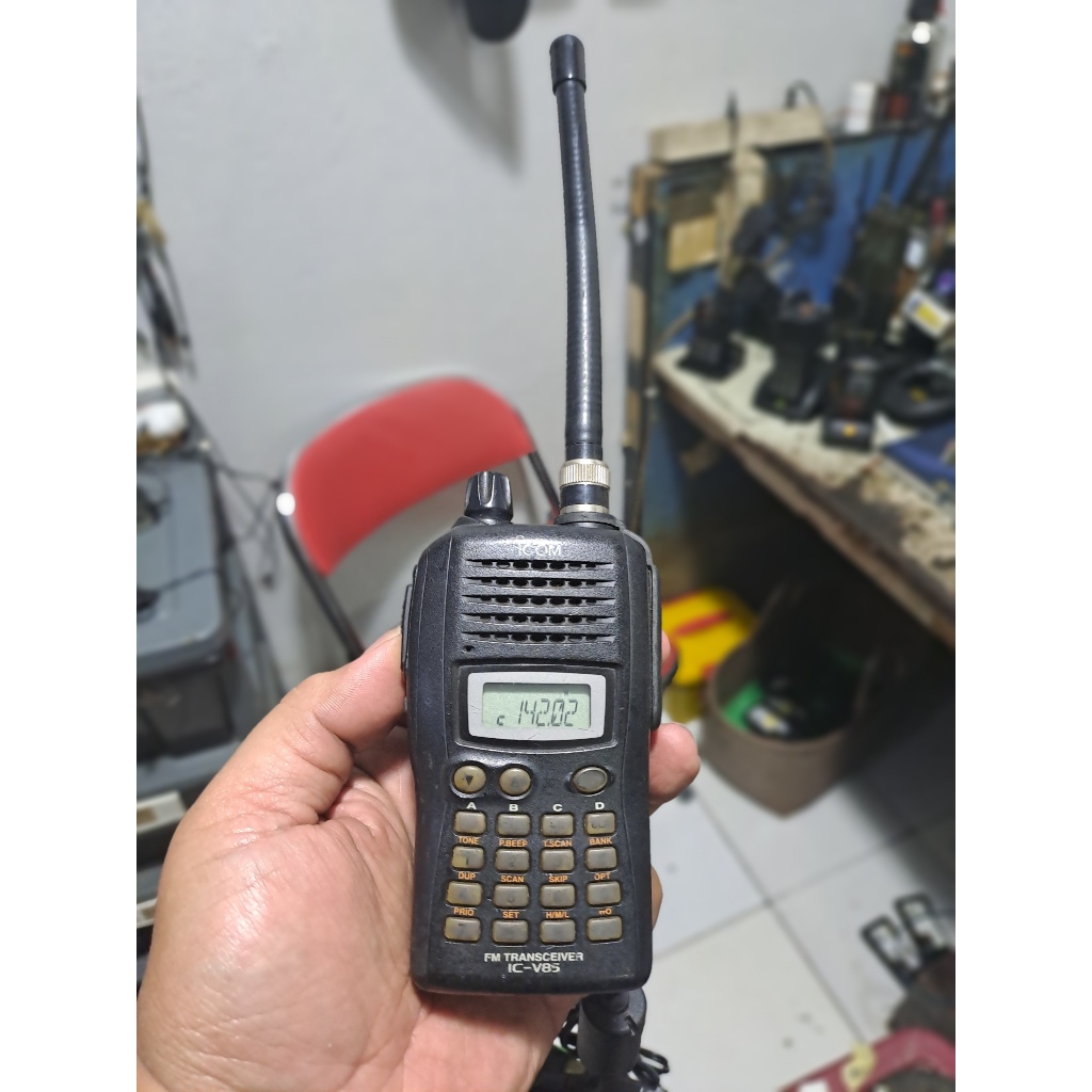 HT ICOM IC-V85 VHF NORMAL HT ICOM V85 FREKUENSI VHF