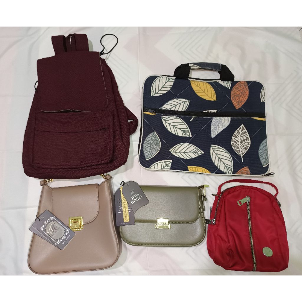 Tas Wanita / Tas Wanita Preloved Pribadi 100% Original / Tas Wanita Preloved / Tas Laptop Wanita / T
