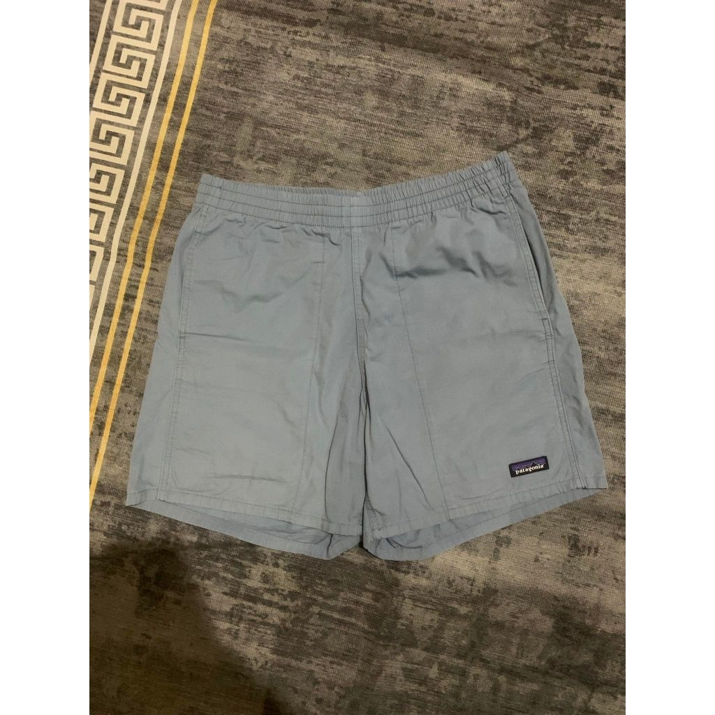 celana pendek patagonia