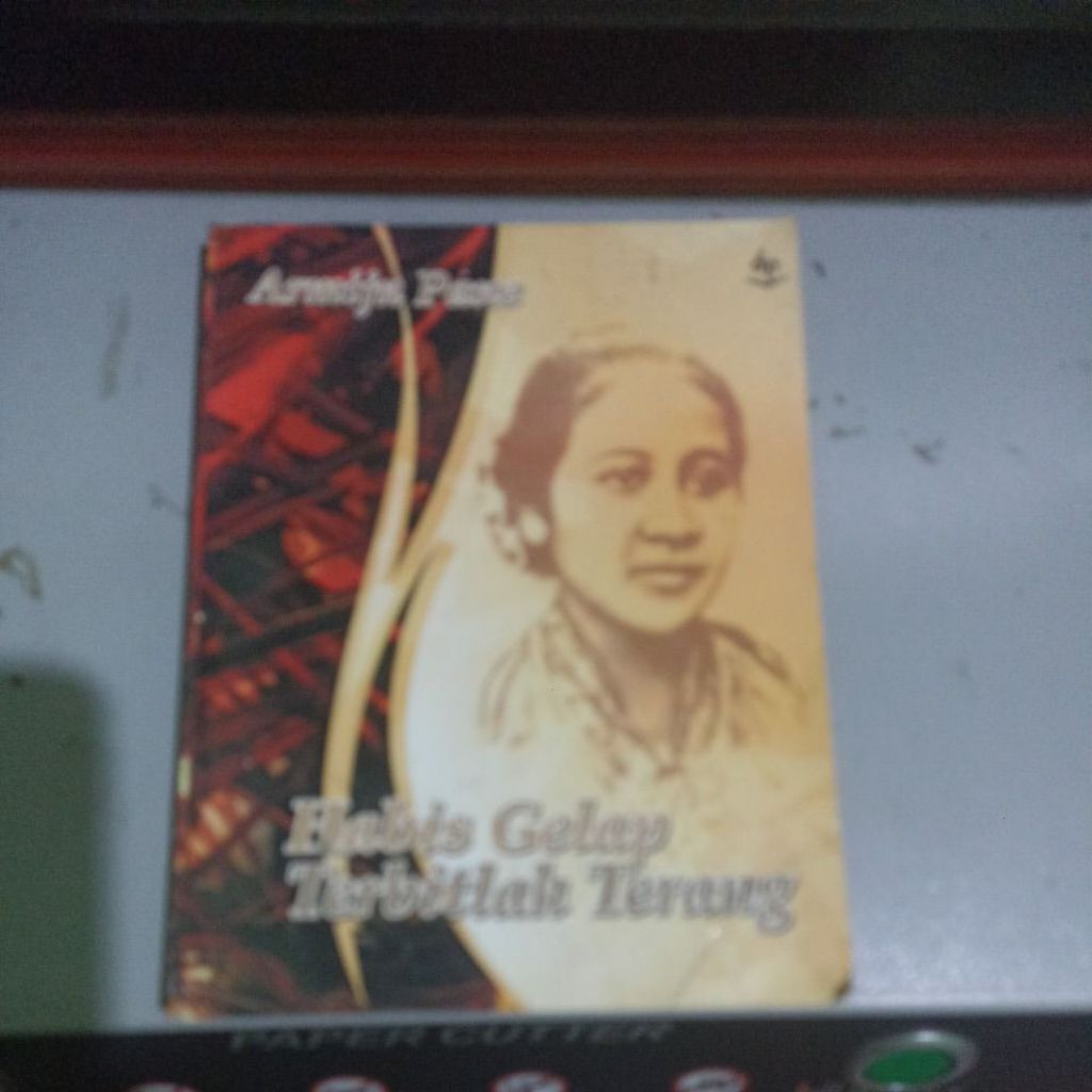 habis gelap terbitlah terang  armijn pane