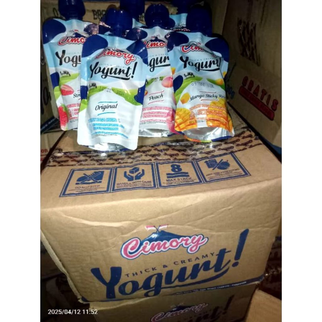 

Cimory yogurt squeze 120gr 1dus isi 24pcs