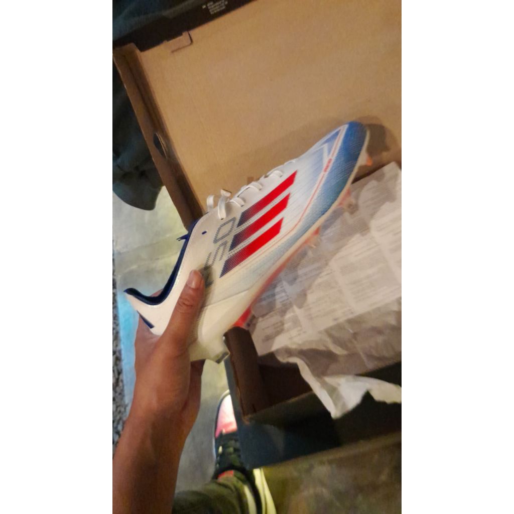 sepatu bola F50 pro size 46 fit 45 baru