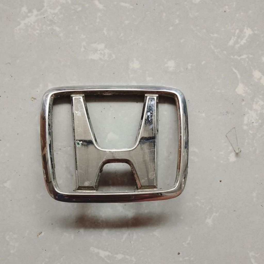 logo bagasi belakang Civic wonder