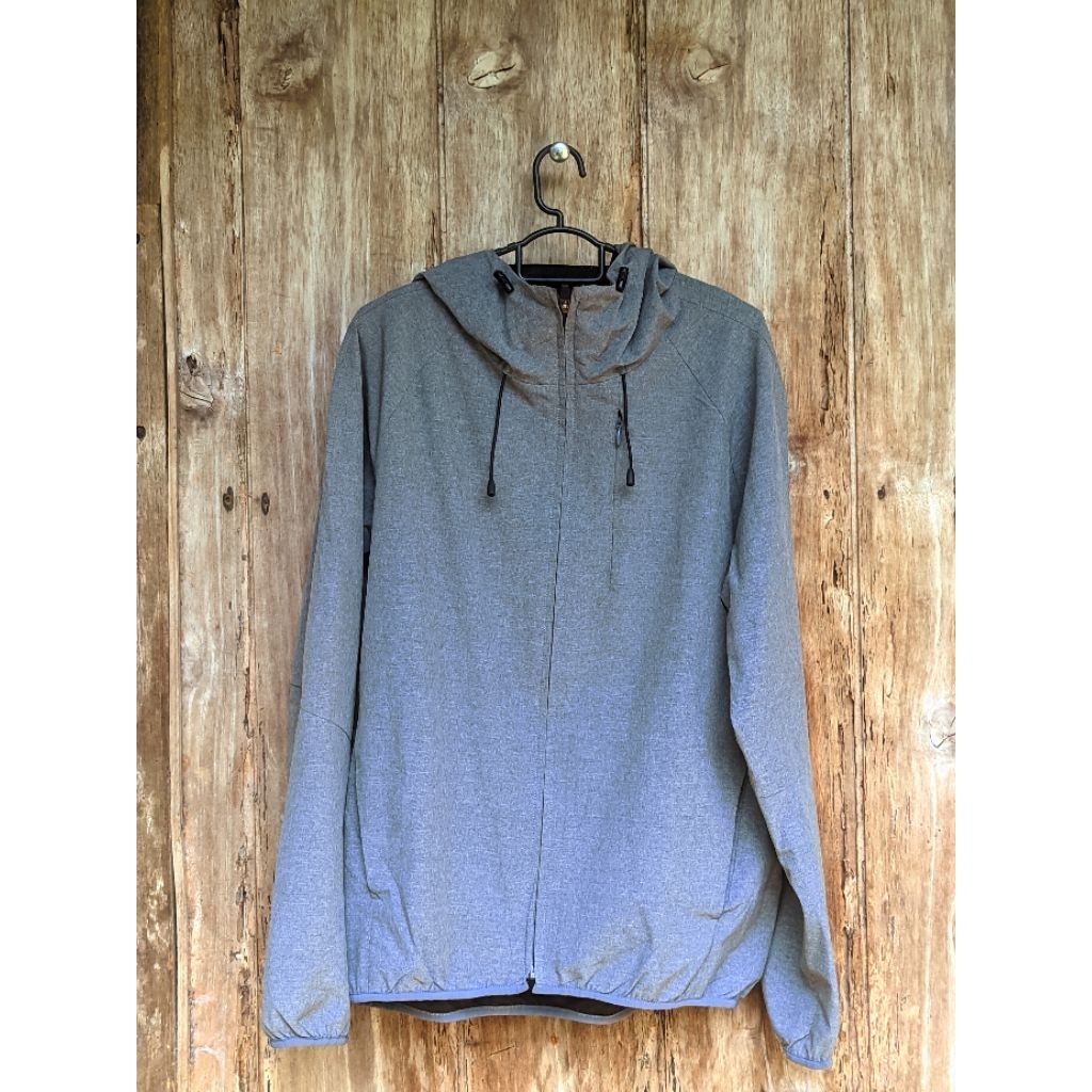 Jaket Outdoor Global Uniqlo Windproof Second Original
