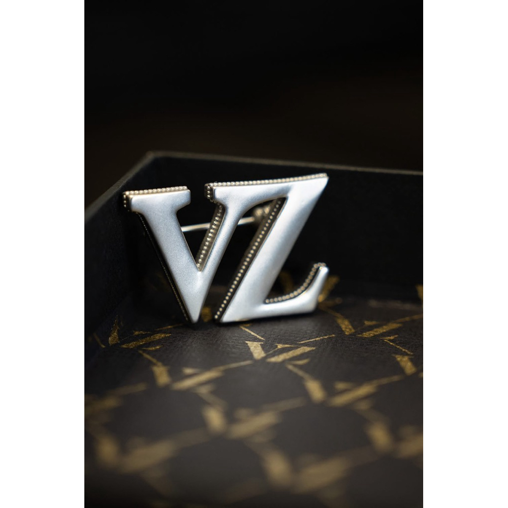 VZ Classic Brooch Silver