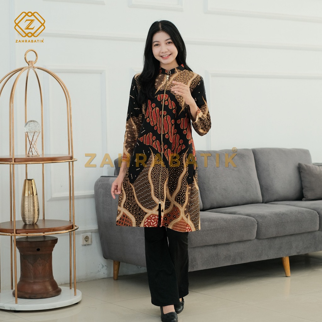 Batik Zahra-Tunik Wanita-Motif Rumeksa Warna Hitam Kombinasi Merah