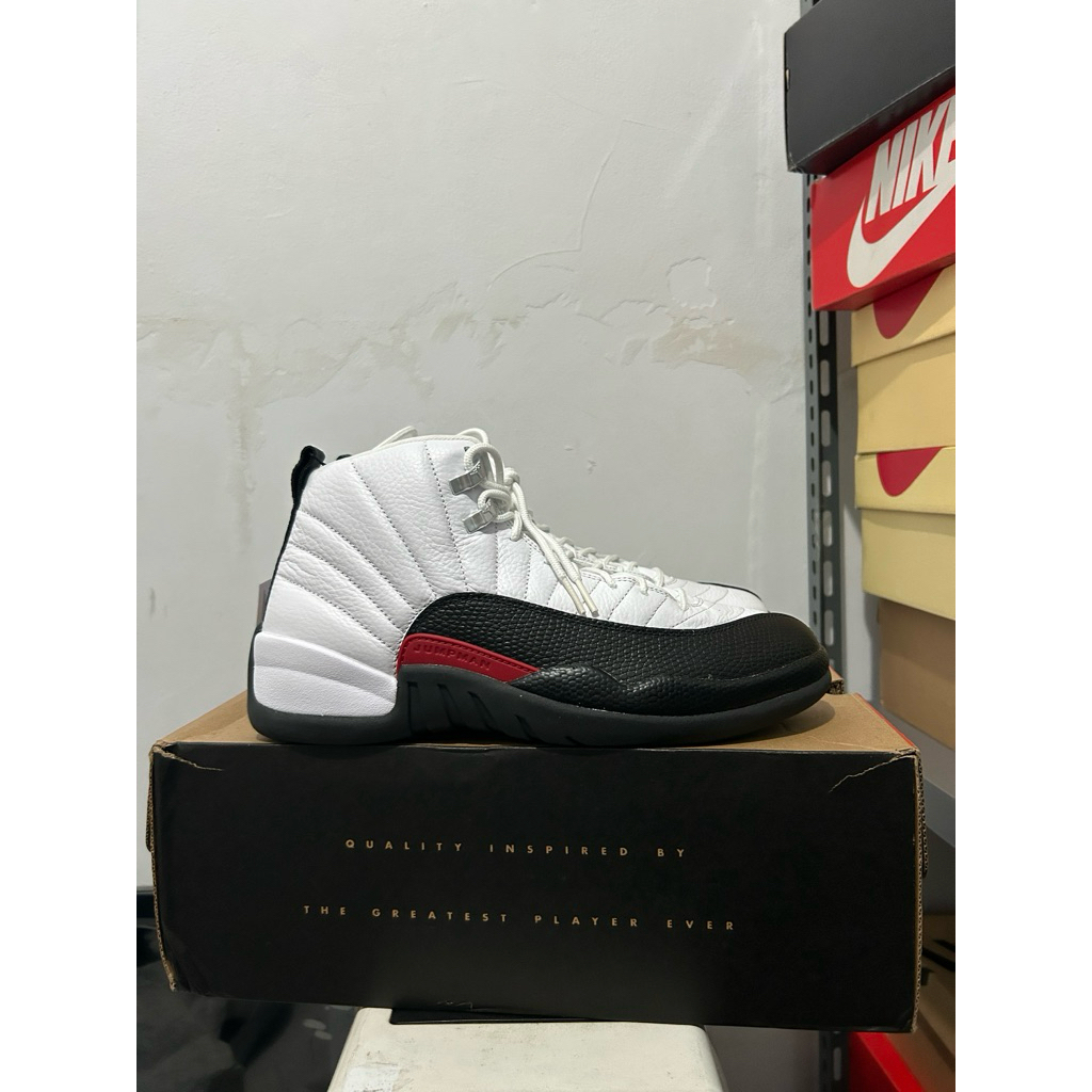 air jordan 12 taxi flip (100% authentic)