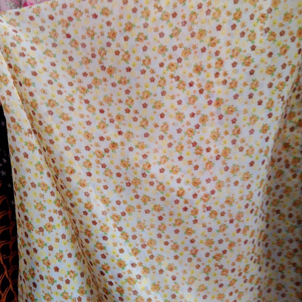 Kain Sifon Motif Daun Bunga Mini  – Bahan Jahit Dress, Blouse, Hijab, Outer Elegan Rmt