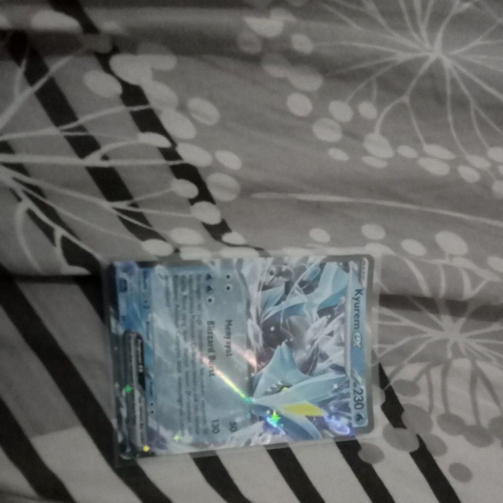 kyurem ex rr 057/172 hitam putih bahasa Indonesia