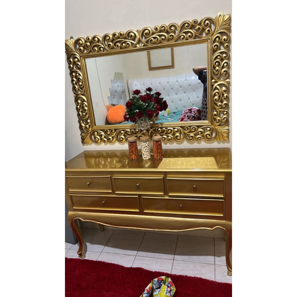 FIGURA KACA KAYU JATI