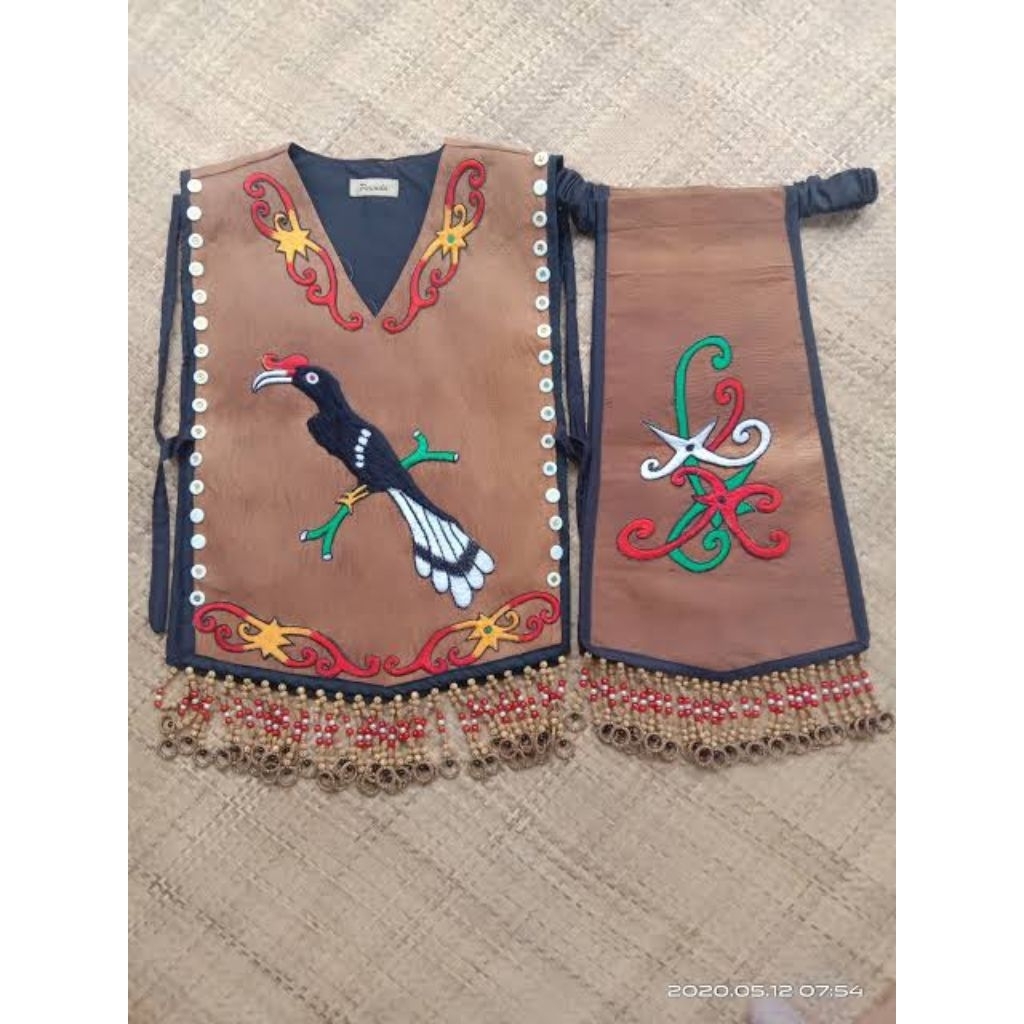 baju adat dayak pria beludru