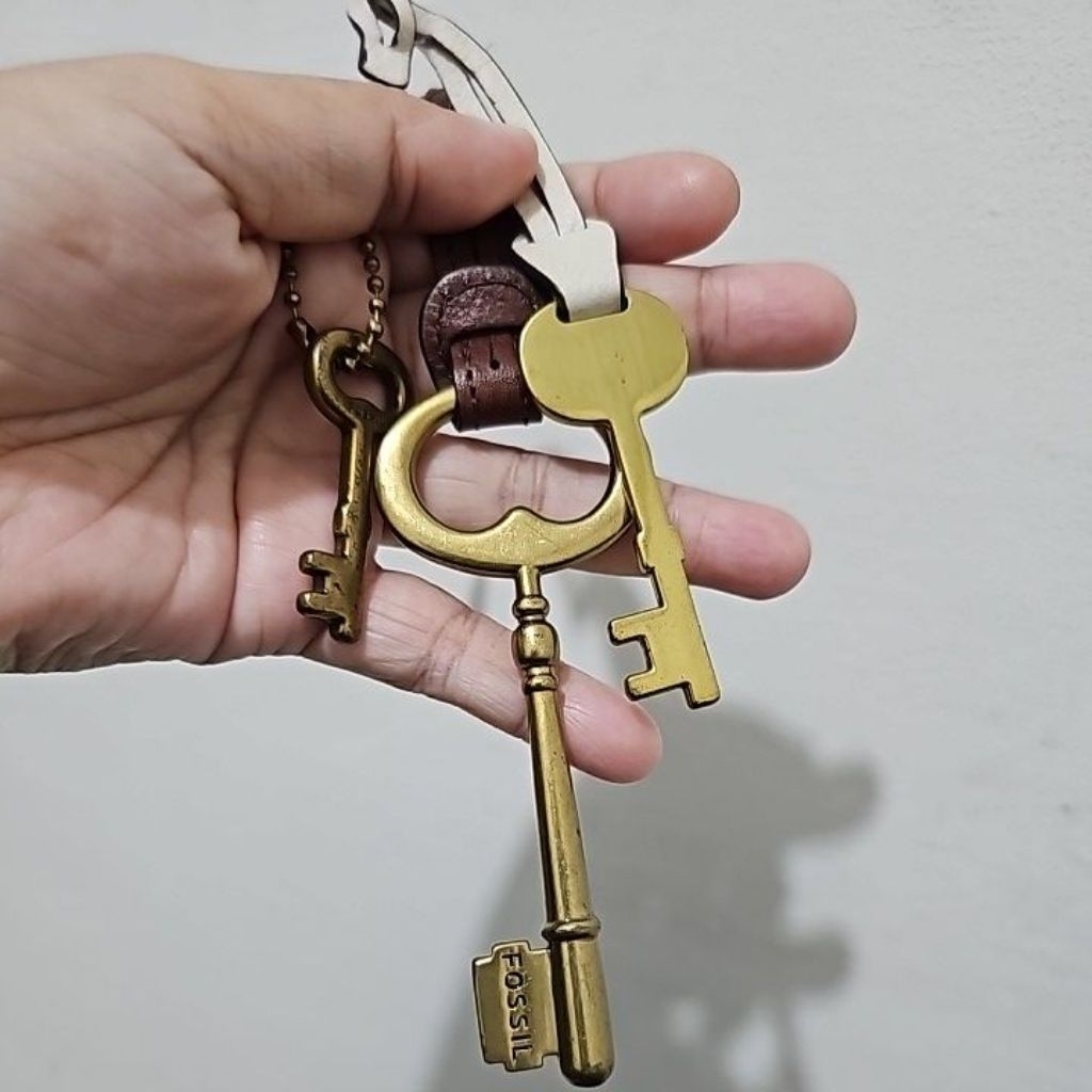 preloved key fossil original gantungan tas ori kunci fossil accesories