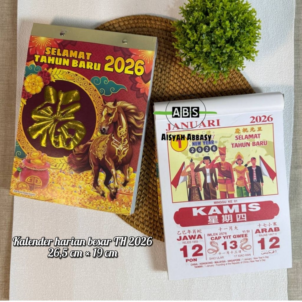 

Kalender harian sobek TH Besar tahun 2026 tanggalan harian besar ukuran 26,5 × 19 cm